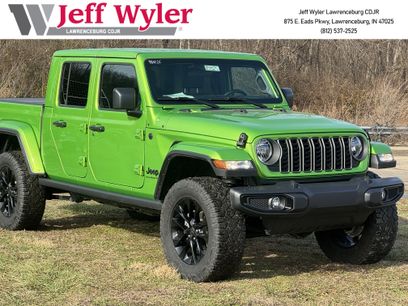 Used 2025 Jeep Gladiator Nighthawk