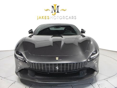 Used 2021 Ferrari Roma image 17