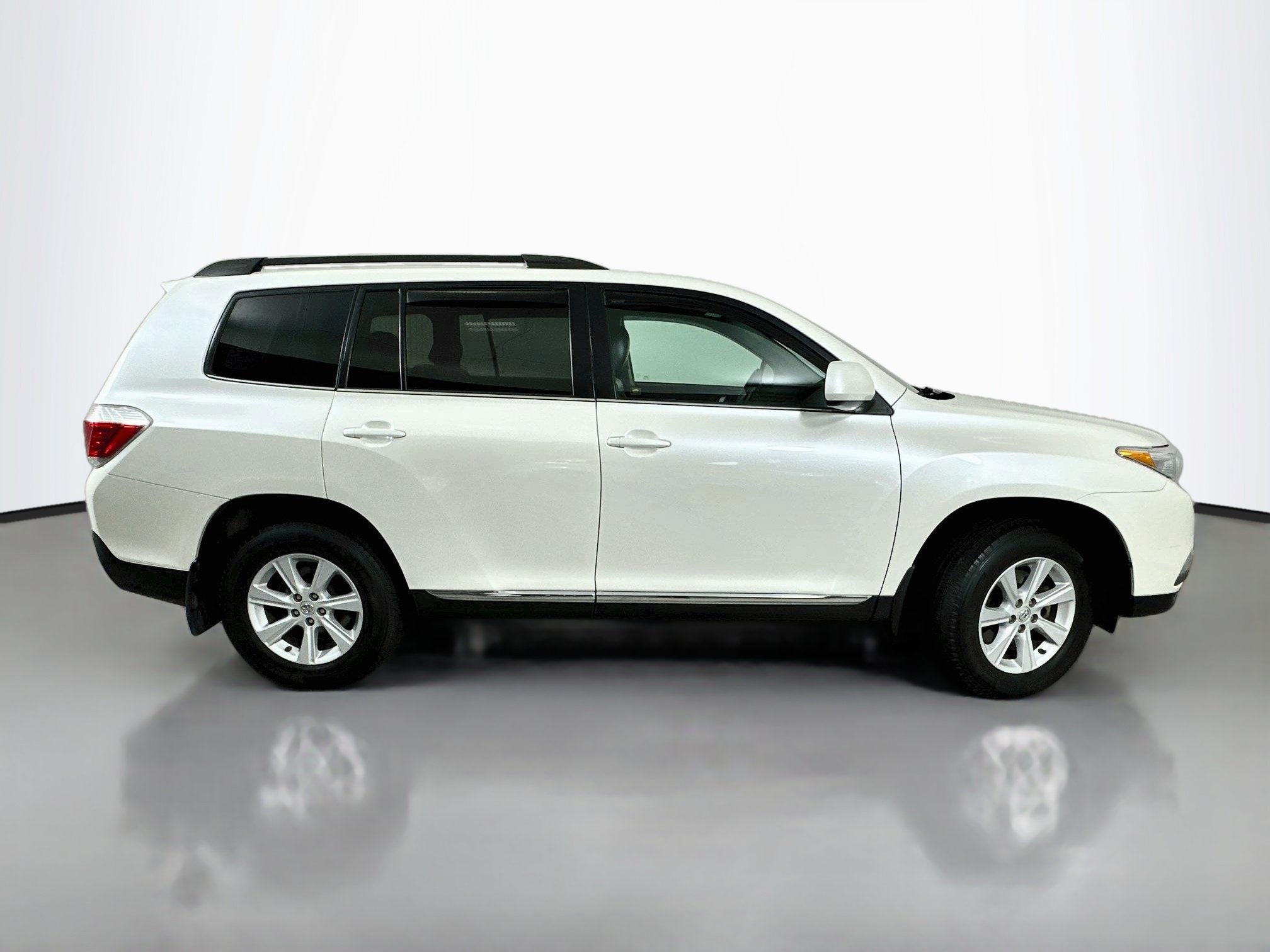 Used 2013 Toyota Highlander SE AWD/4WD image 8