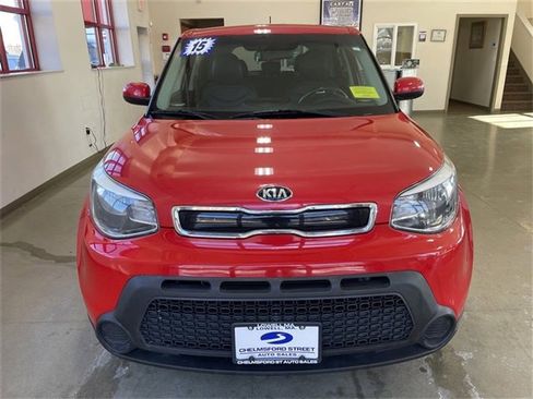 Used 2015 Kia Soul + image 3