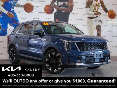 Used 2025 Kia Sorento EX w/ Panoramic Sunroof Package