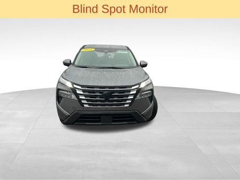 Used 2026 Nissan Rogue SV image 4