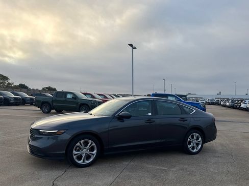 Used 2024 Honda Accord LX image 11