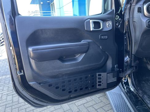 Used 2021 Jeep Wrangler Unlimited Sport image 15