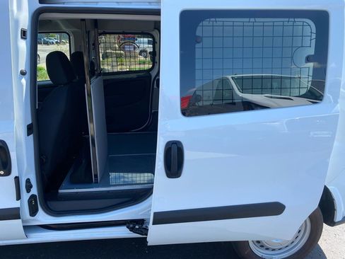 Used 2022 RAM ProMaster City Tradesman w/ Window Group 05 FWD image 8