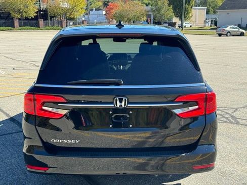 Used 2024 Honda Odyssey EX-L image 5