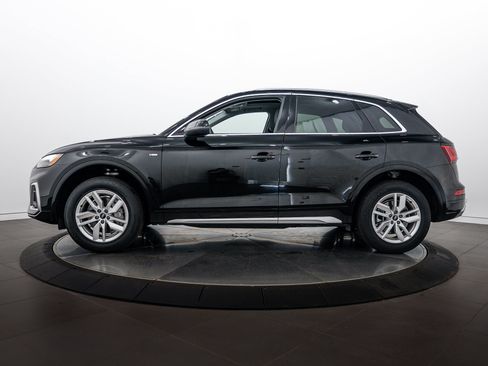 Certified 2023 Audi Q5 2.0T Premium w/ Convenience Package AWD/4WD image 6