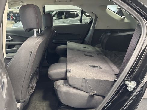 Used 2017 Chevrolet Equinox LT w/ Convenience Package image 32