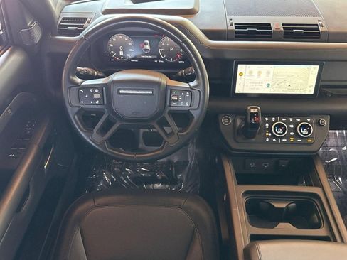 Used 2024 Land Rover Defender 110 X-Dynamic SE AWD/4WD image 16