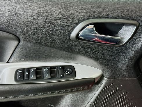 Used 2016 Dodge Journey SXT image 20