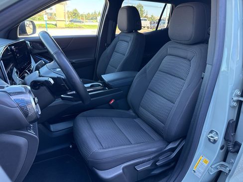 Used 2025 Chevrolet Equinox LT AWD/4WD image 11