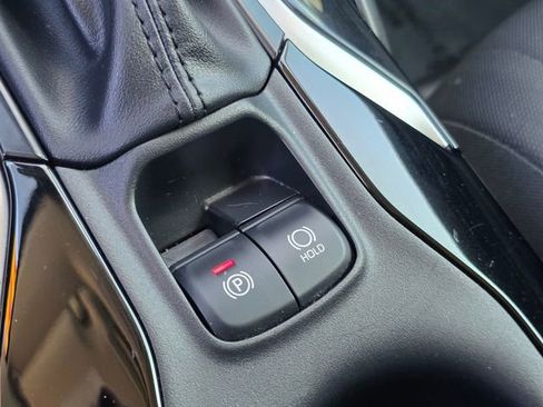 Used 2022 Toyota Corolla LE FWD image 23
