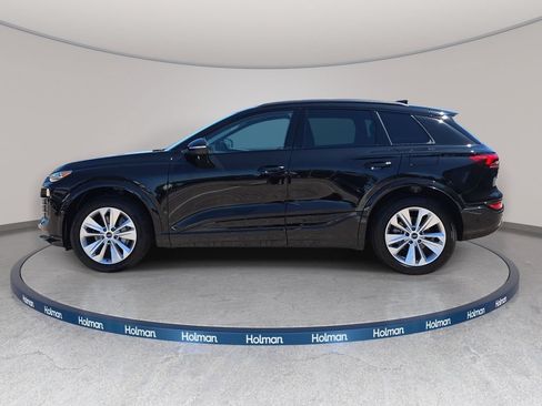 Certified 2025 Audi Q6 e-tron Premium Plus w/ Premium Plus RWD image 9
