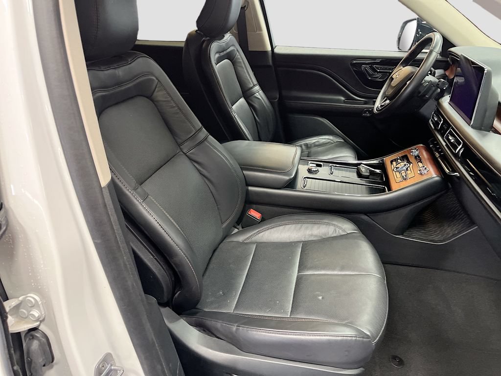 Used 2024 Lincoln Aviator Reserve AWD/4WD image 31