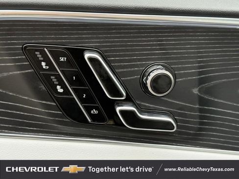 Used 2024 Cadillac Lyriq Luxury w/ LPO, Floor Liner Package RWD image 27