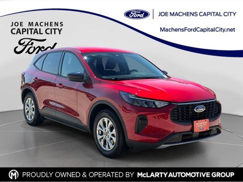 Used 2025 Ford Escape Active FWD image 1