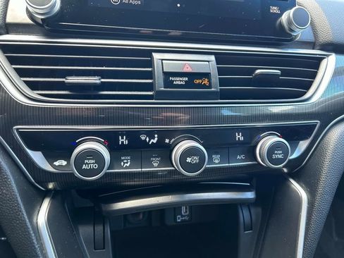 Used 2018 Honda Accord Sport image 29