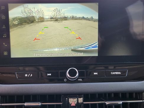 Used 2025 Mitsubishi Outlander ES AWD/4WD image 13