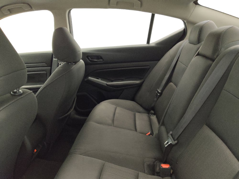 Used 2024 Nissan Altima 2.5 SV FWD image 18