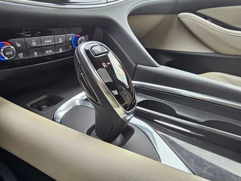 Used 2019 Buick Enclave Premium image 42