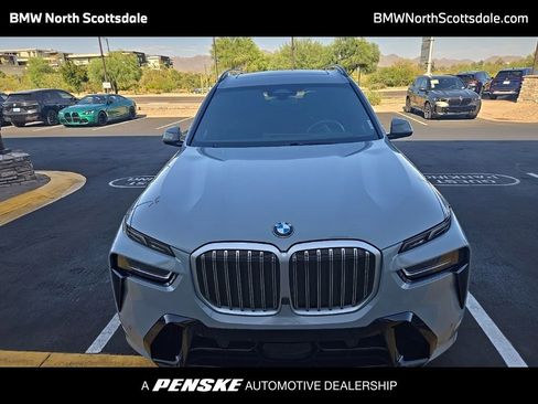 Used 2023 BMW X7 xDrive40i w/ M Sport Package AWD/4WD image 1