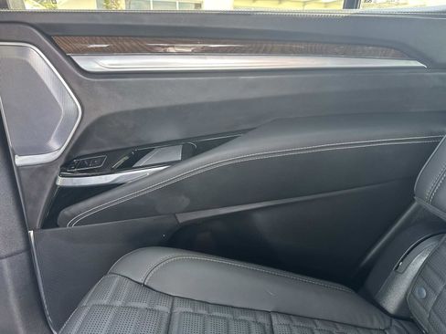 New 2025 Cadillac Escalade Sport Platinum w/ LPO, Floor Liner Package image 18