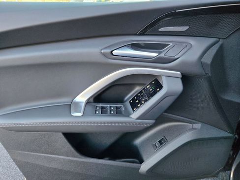 New 2025 Audi Q5 Premium AWD/4WD image 17