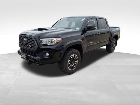 Used 2022 Toyota Tacoma TRD Sport image 11
