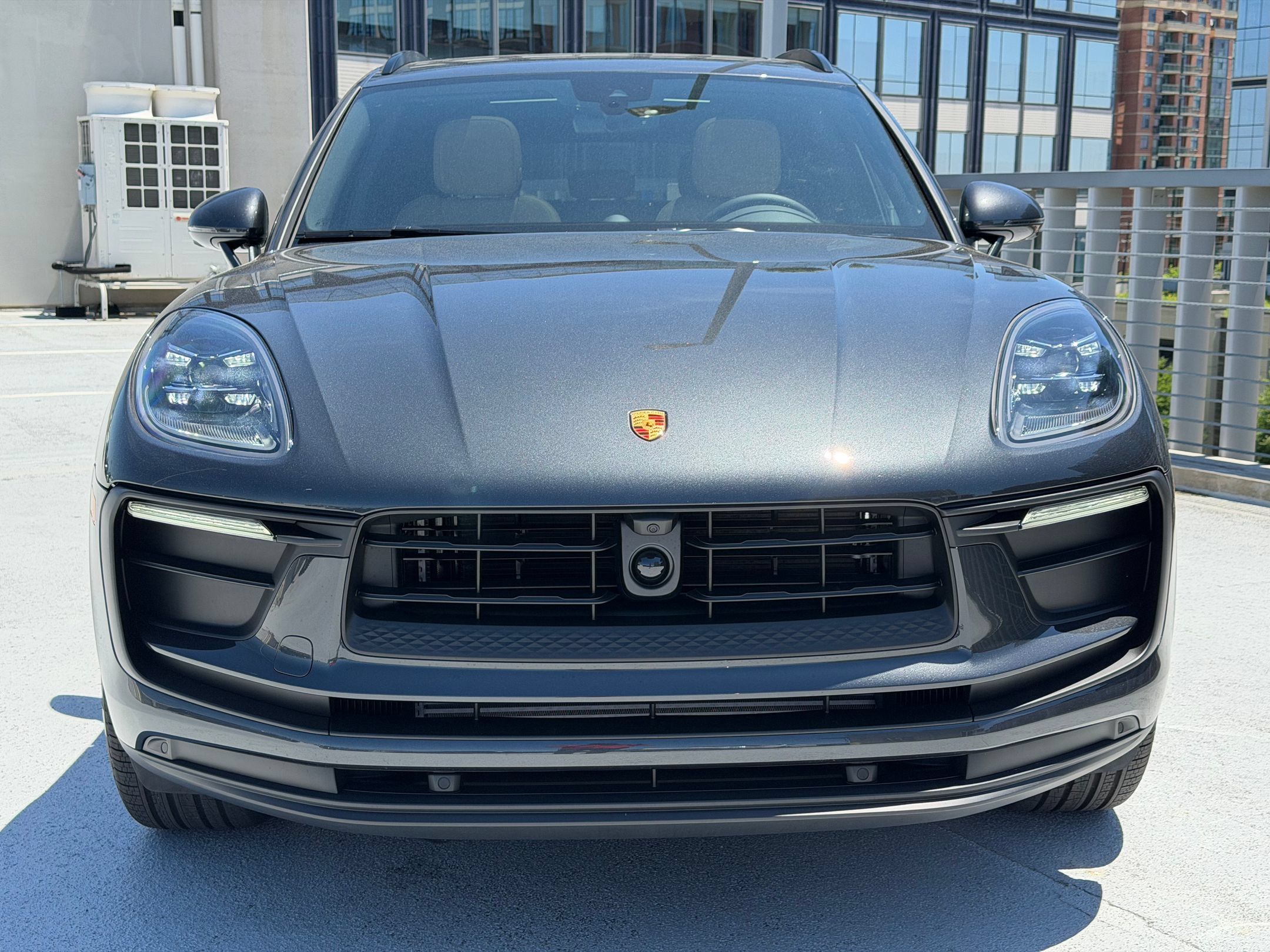 Used 2026 Porsche Macan AWD/4WD image 10