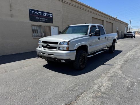 Used 2006 Chevrolet Silverado 3500 LT w/ Heavy-Duty Power Package AWD/4WD image 3