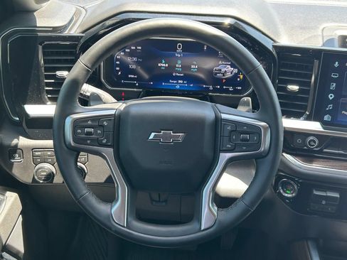 Used 2026 Chevrolet Silverado 1500 LT Trail Boss AWD/4WD image 39