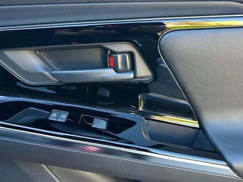 Used 2023 Subaru Solterra AWD image 20