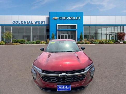 Used 2025 Chevrolet Trax RS w/ Driver Confidence Package FWD image 16