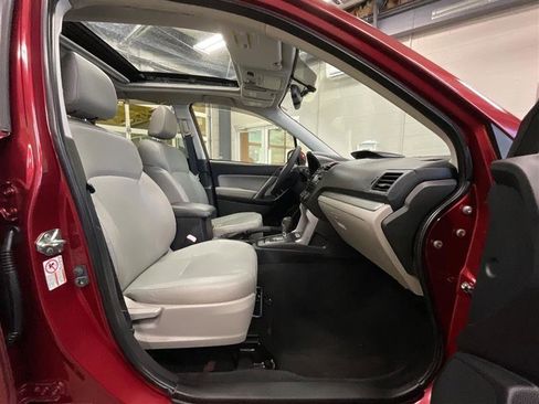 Used 2015 Subaru Forester 2.5i Limited image 24