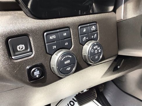 Used 2025 Chevrolet Silverado 2500 ZR2 w/ ZR2 Bison Edition image 18