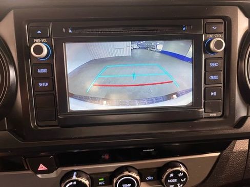 Used 2017 Toyota Tacoma SR image 21