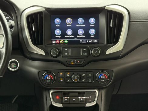 Used 2022 GMC Terrain SLT image 28