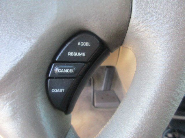 Used 2002 Chrysler Town & Country LX FWD image 19