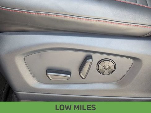 Used 2025 Ford Explorer ST-Line w/ Premium Package AWD/4WD image 17