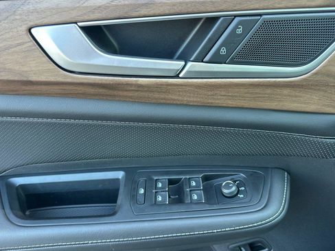 New 2026 Volkswagen Atlas SE image 10