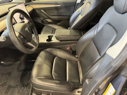 Used 2022 Tesla Model 3 Long Range image 11