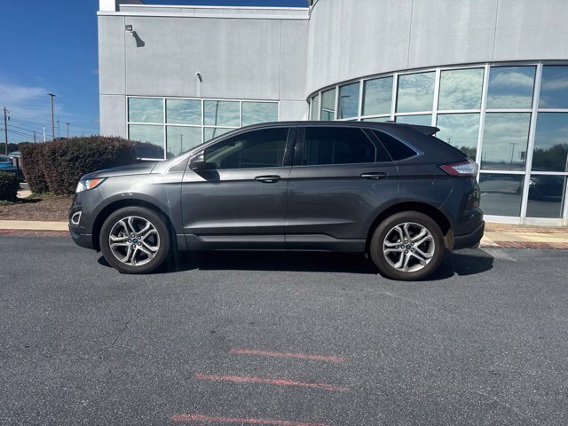 Used 2018 Ford Edge Titanium w/ Equipment Group 301A AWD/4WD image 11