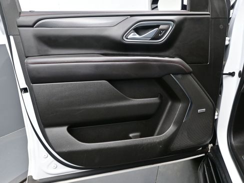 Used 2023 Chevrolet Suburban RST w/ Luxury Package image 10