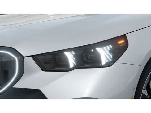 New 2026 BMW 550e xDrive AWD/4WD image 7