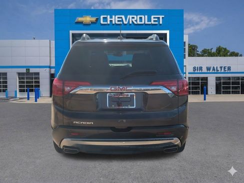 Used 2017 GMC Acadia Denali w/ Technology Package image 4