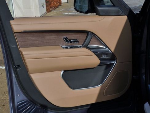 New 2026 Land Rover Range Rover SE AWD/4WD image 11