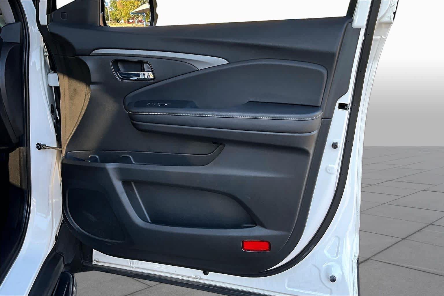Certified 2022 Honda Ridgeline RTL image 23