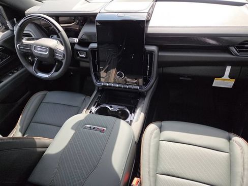 New 2026 GMC Yukon XL AT4 w/ AT4 Premium Plus Package AWD/4WD image 28