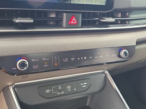 New 2026 Kia Carnival SX FWD image 26