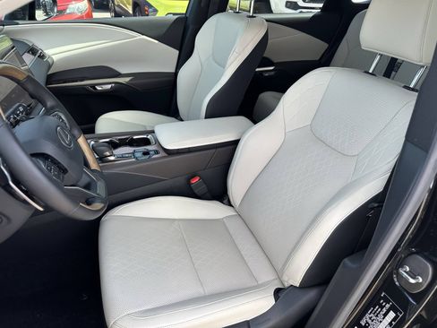Used 2025 Lexus RX 350 Premium Plus w/ Accessory Package FWD image 20